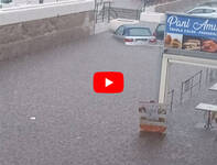 Meteo: Nubifragio alle Isole Eolie, allagamenti a...